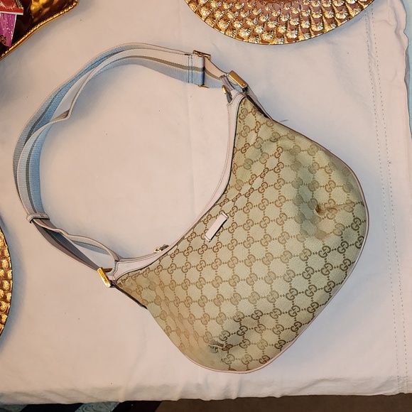 Gucci Monogram Bag - Picture 7 of 16